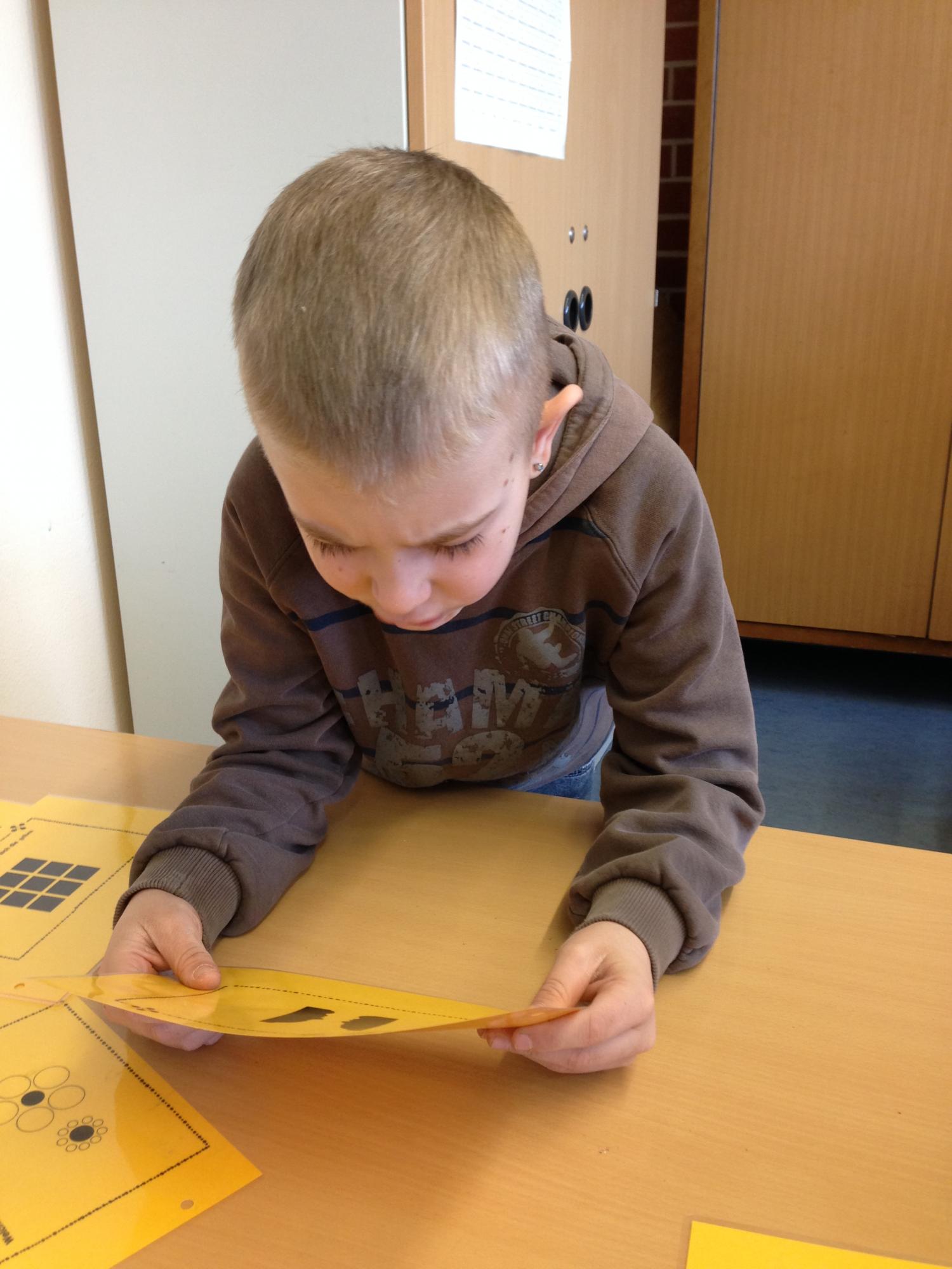  Foto zu Grundschule Maienbeeck - Optische Täuschungen 